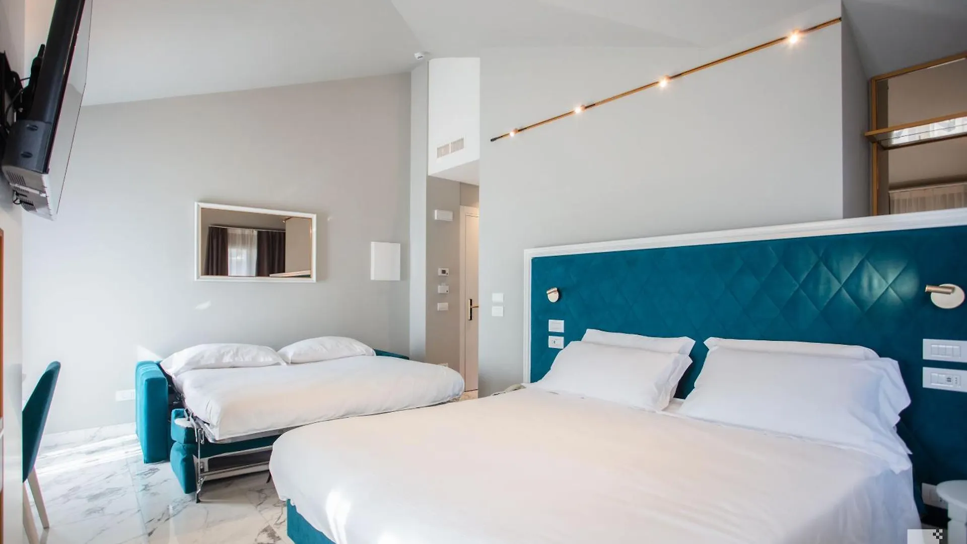 ***  Hotel Villa Elena فاراتسي إيطاليا